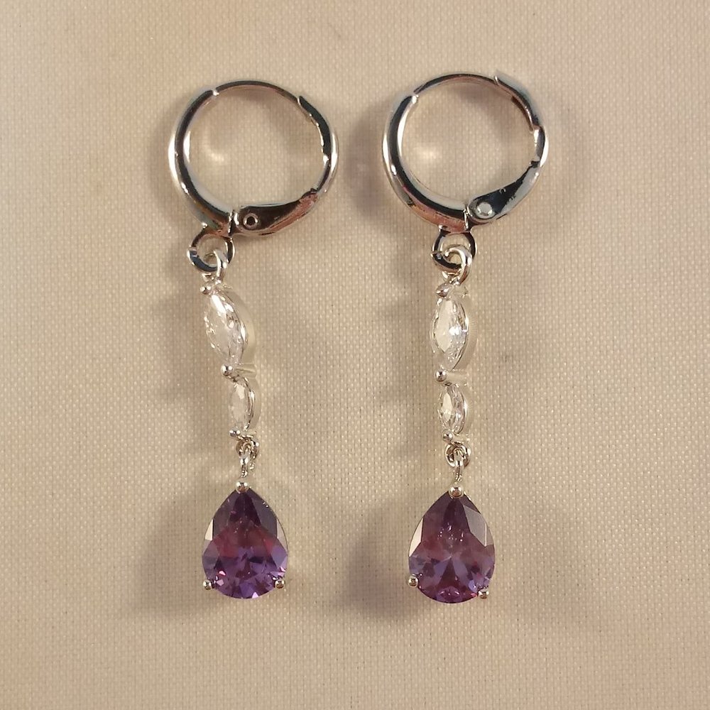 18K White Gold Filled Purple Zircon Earrings - Picture 2 of 3